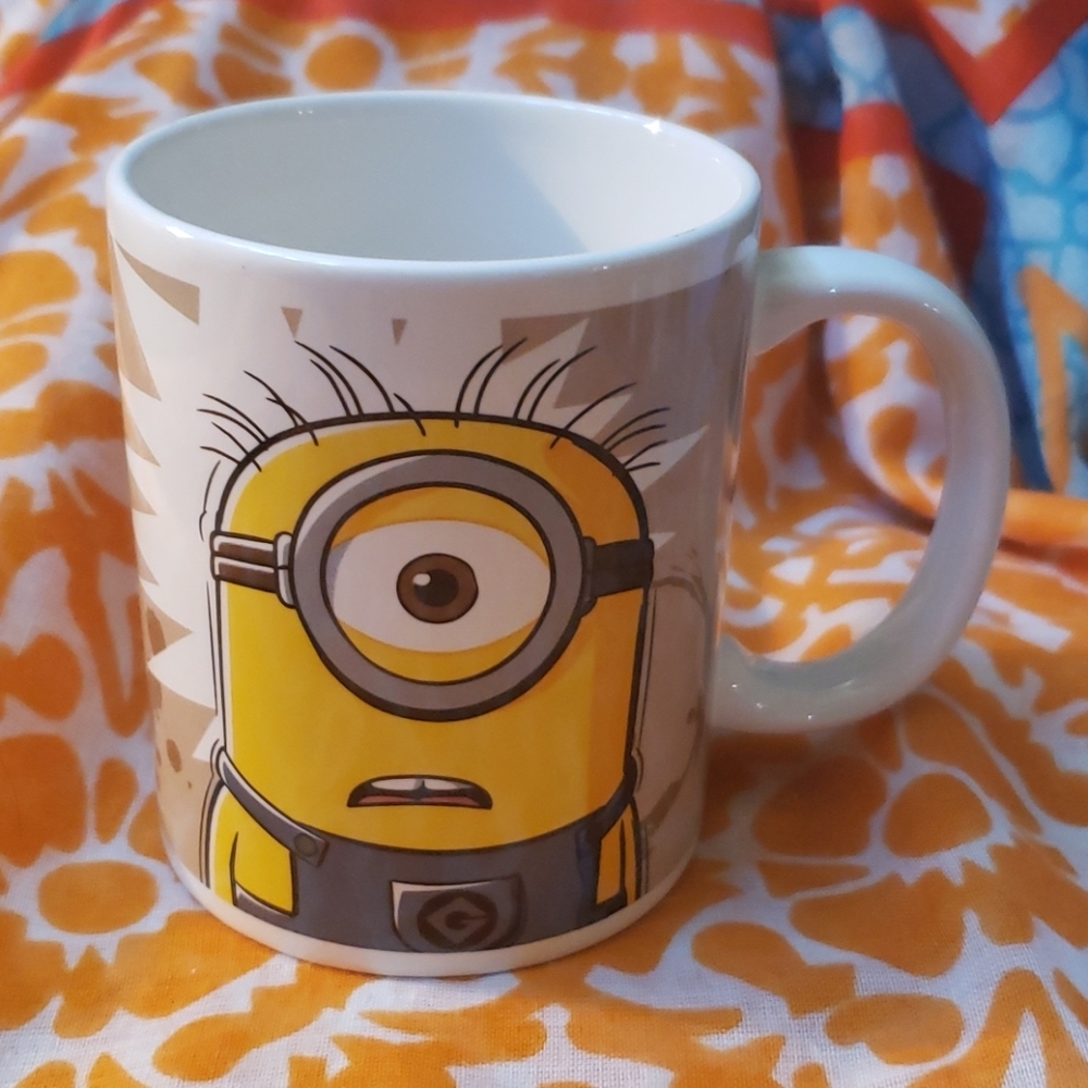 Universal Studios Minions coffee/tea mug